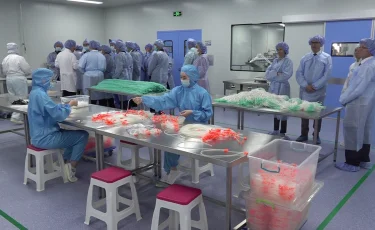 Крупный завод по производству медицинских изделий открыли в Алматы