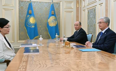 Светлана Жакупова рассказала Президенту о развитии социально-трудовой сферы