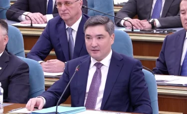 Үш жылда бюджет тапшылығын екі есеге жуық төмендетеміз — Олжас Бектенов
