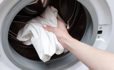 Каждая третья хозяйка делает эту ошибку при стирке – не повторяйте её
