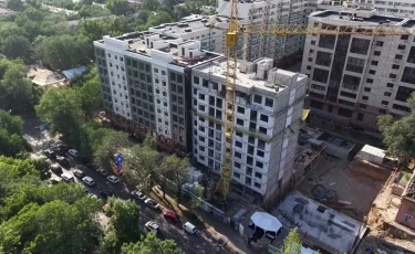 Реновация жилья: аким Алматы ознакомился с ходом строительства жилых домов