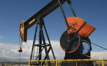 Баррель нефти эталонной марки Brent подешевел почти на 3%