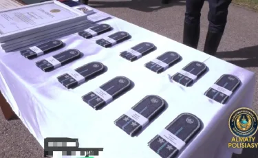 Алматыда жас полицейлерге алғашқы шендері табысталды