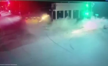 Жедел жәрдем көлігі апаты: ес-түссіз жатқан әйел адам көз жұмды