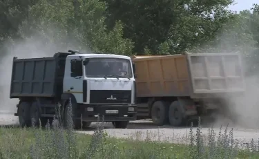 Разбитые дороги: в Усть-Каменогорске дачники оказались заложниками строительного бума