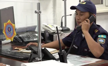 Талантлив во всём: пожарный из Астаны покоряет сердца коллег творчеством и службой