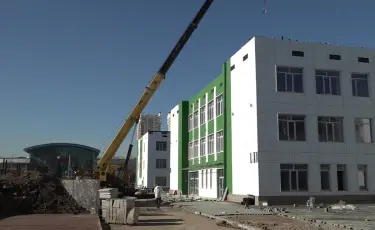 Проблему с нехваткой ученических мест решат в Алатауском районе до конца года
