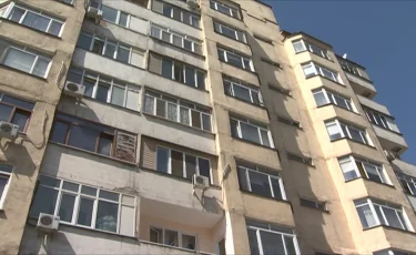 Екі жастағы бала тоғызыншы қабаттан құлап, көз жұмды