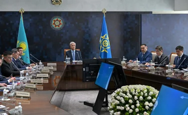 Президент провел совещание с руководящим составом КНБ РК