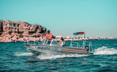 На побережье Каспийского моря МЧС установило мобильные посты