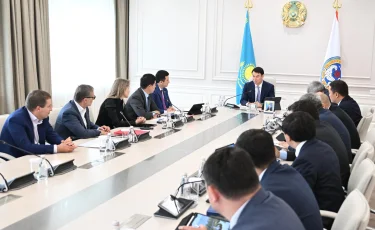 Алматы әкімі Тұңғыш Президент саябағын кешенді қайта құру жобасымен танысты