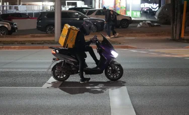 ОПМ "Мопед": как нарушают правила водители двухколесных транспортных средств в Алматы