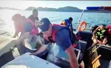 ШҚО-да аударылып кеткен қайықтағы адамдар құтқарылды