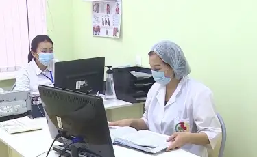 Новая роль медсестер в Казахстане: теперь они будут лечить, а не просто помогать