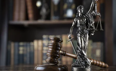 В Туркестанской области начался суд по делу о насилии над 24-летним парнем с инвалидностью