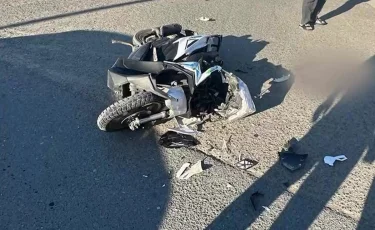 Смертельное ДТП: в Кульсары на дороге столкнулись автобус и мопед