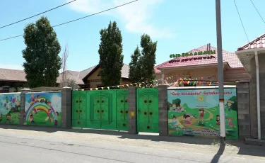 Қызылорда балабақшаларының бірінде 2 жасар сәби ыстық суға күйіп қалған