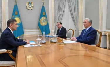 Глава государства встретился Генеральным секретарем ШОС Нурланом Ермекбаевым