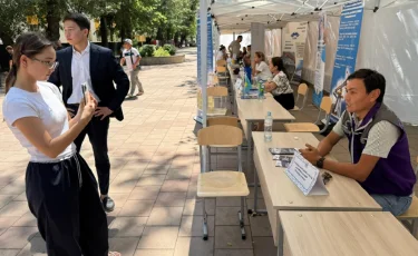 Жол саласында еңбек ету – жауапты іс: Алматыда мамандықтар жәрмеңкесі өтті