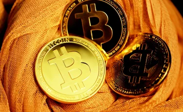 Крипта за тенге: Нацбанк тестирует новые схемы