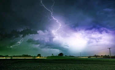 Штормовое завершение июля: в Казахстане ожидаются ливни, грозы и резкое похолодание