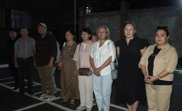 Түнгі рейд: Алматыда 400-ден аса жасөспірімнің ата-анасына ескерту жасалды