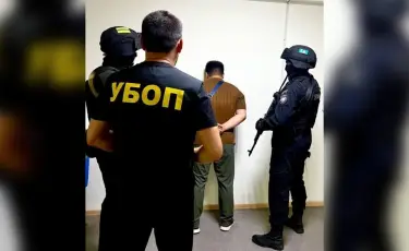 Студенттерден ақша бопсалаған азамат ұсталды