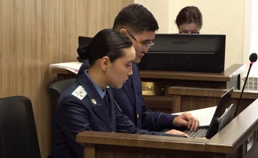 Елдегі екінші деңгейлі банктердің бірі Перизат Қайраттан шығынды өтеуді талап етті