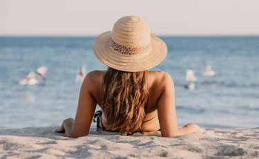 Лето, солнце, море: какие инфекции можно подхватить на пляже