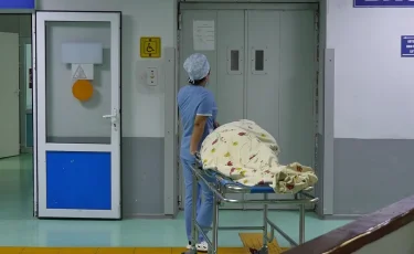 Зауыттағы апат: Ақтауда зардап шеккен жұмысшы көз жұмды