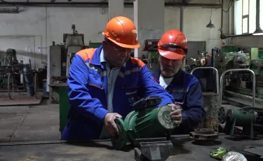 Алматылықтарды жылы сумен қамтамасыз етіп жүрген жанның бір күні қалай өтеді