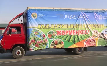 540 тонна өнім: Түркістаннан Абай еліне керуен жолға шықты