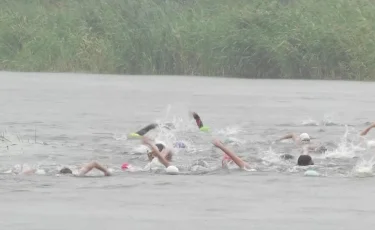 Заплыв против наркотиков: в Костанае прошло необычное спортивное мероприятие