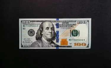 Откат назад: что происходит с долларом в Казахстане