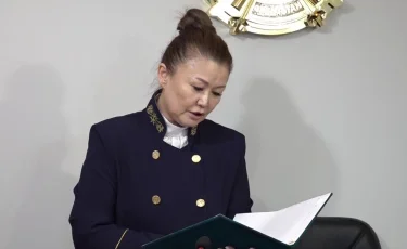 Әуежай қызметкерін кепілге алған ер адамға үкім кесілді