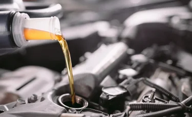 Полезный лайфхак: можно ли смешивать разные моторные масла для авто