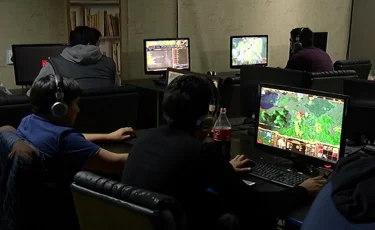 Балаларды интернеттегі қауіп-қатерден қорғай аламыз ба