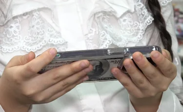 Баланы смартфонға тәуелділіктен қалай арылтуға болады – пайдалы кеңес