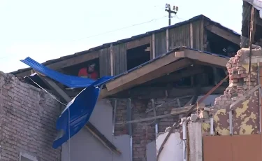 В Караганде рухнуло здание с людьми внутри — чудом обошлось без жертв