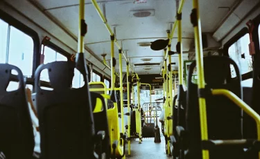 Водители в Актау отказались выходить на маршруты из-за низкой зарплаты