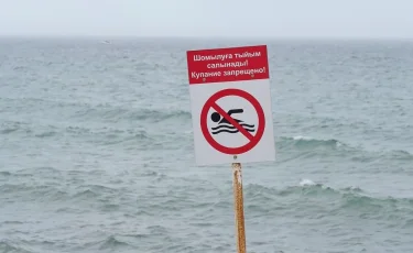 Ақтауда  көмекке барған екі ер адам суға батып кетті