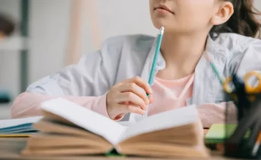 Учеба по кошельку: сколько стоят языковые курсы в Казахстане