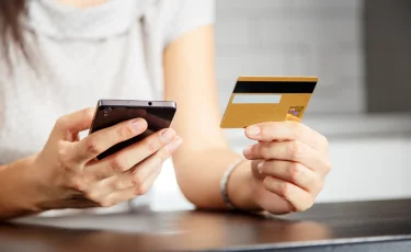 Новый закон: переводишь деньги — рискуешь свободой