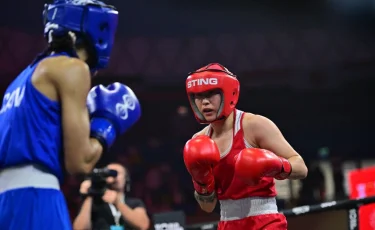 Назым Кызайбай пробилась в финал этапа Кубка мира по боксу в Астане