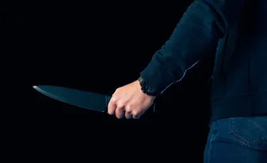 Нападение и суицид: тело мужчины нашли в чужой квартире в Костанае