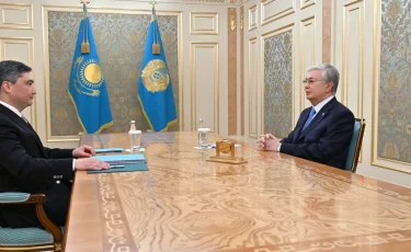 Глава государства провел встречу с Премьер-министром РК