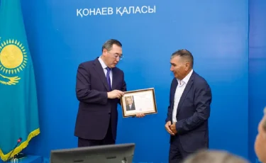 10 жасар баланы ажалдан арашалап қалған ер адам марапатталды