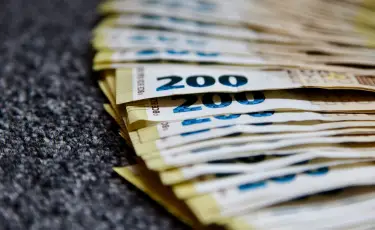 Курс евро и доллара в обменниках Астаны и Алматы 5 июля 2025