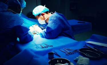 Врач по ошибке ампутировал пациентке здоровую ногу