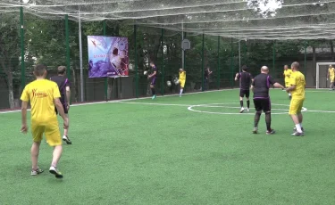 Алматыда мүмкіндігі шектеулі жандар арасында футбол турнирі өтті